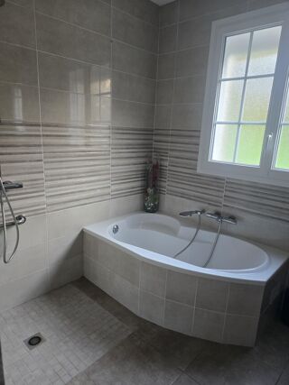  Maison � vendre 9 pi�ces 196 m�