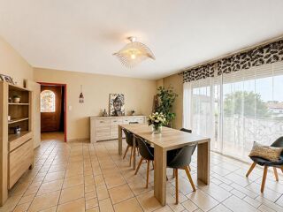  Maison à vendre 10 pièces 223 m²