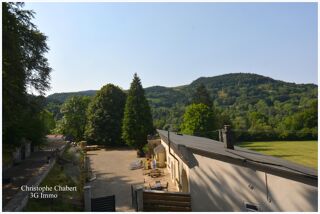  Maison  vendre 9 pices 