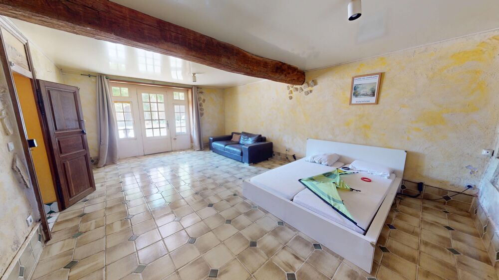 à vendre  Propriété/château Nevers (58000)