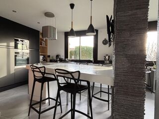  Maison à vendre 7 pièces 193 m²