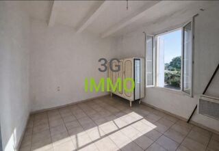  Immeuble à vendre 14 pièces 215 m²