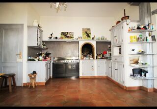  Maison � vendre 15 + pi�ces 460 m�