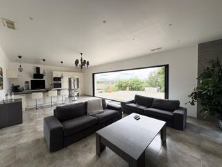  Maison � vendre 4 pi�ces 140 m�