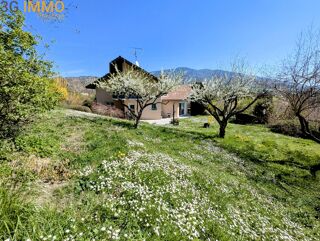  Maison  vendre 8 pices 