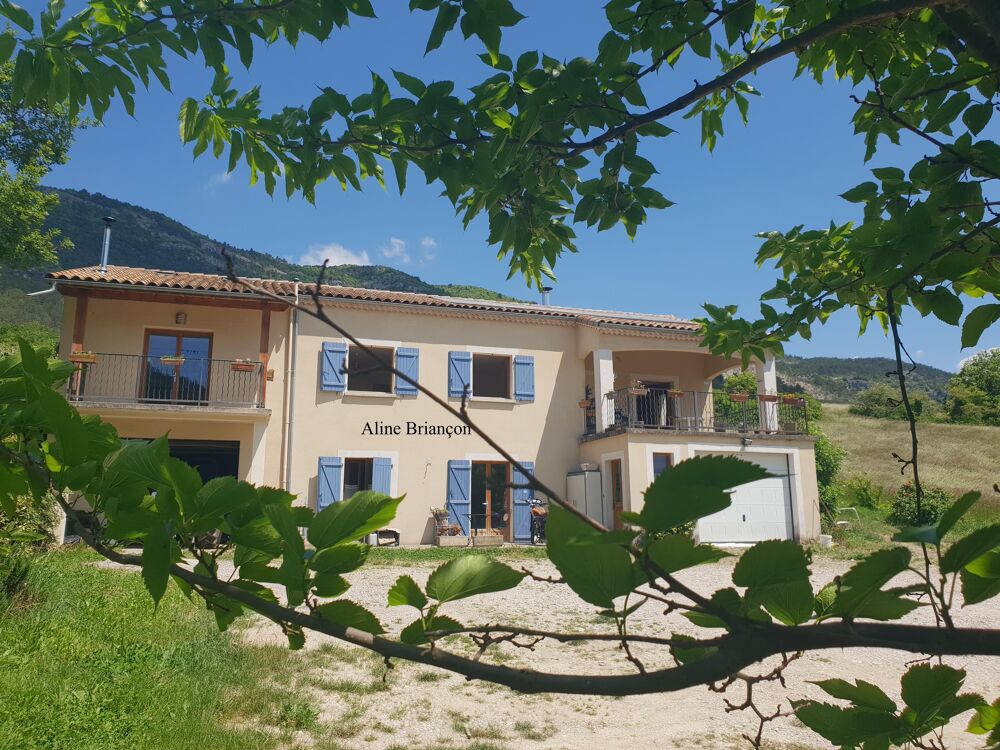 Vente Maison Ensemble de 2 maisons 8 pièces Sainte-croix