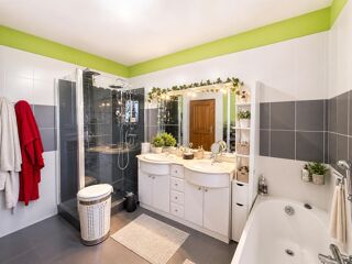 Maison � vendre 8 pi�ces 164 m�