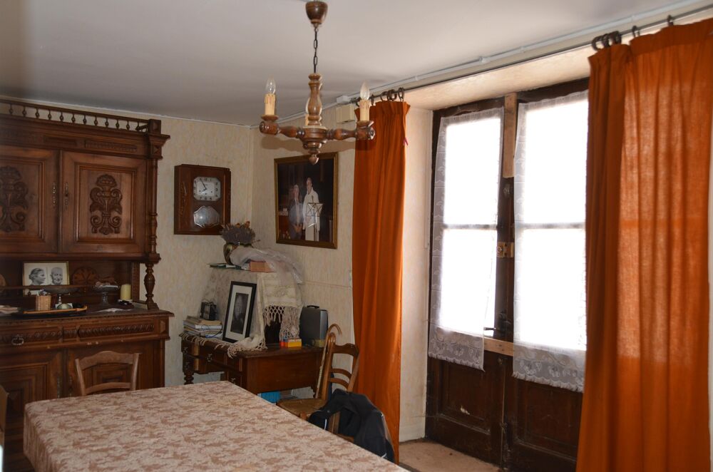 Vente Maison Maison de village 5 pièces Saint-pierreville