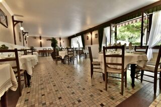  Maison à vendre 14 pièces 427 m²