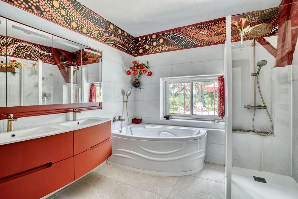 � vendre  Propri�t�/ch�teau Agen (47000)