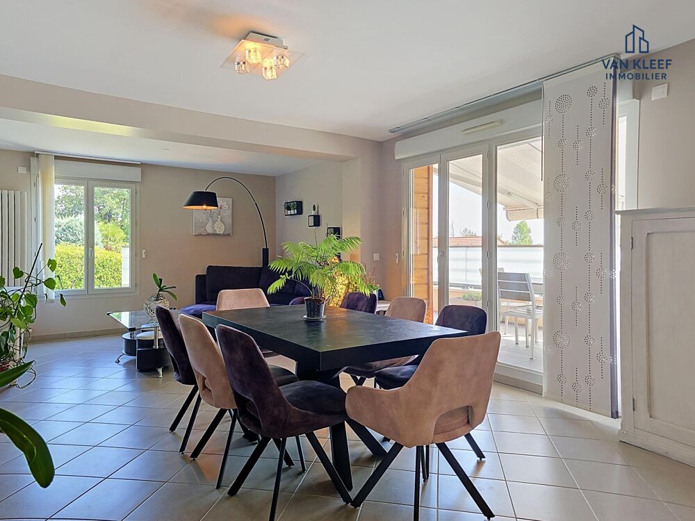 à vendre  Maison Cessy (01170)