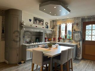  Maison  vendre 7 pices 