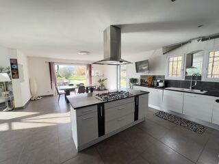  Maison à vendre 318 m²