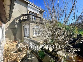  Maison  vendre 12 pices 