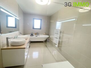  Maison  vendre 4 pices 