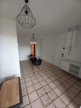  Immeuble � vendre 12 pi�ces 320 m�