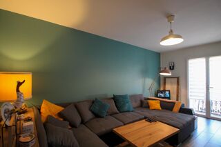  Immeuble à vendre 7 pièces 230 m²