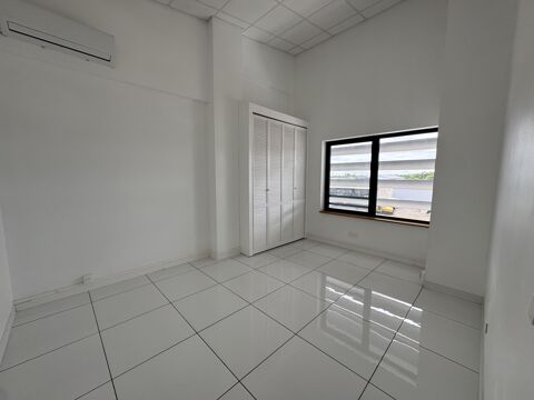 Location pro Institut de beaut&eacute; &agrave; Baie-mahault 2944 97122 Baie-mahault