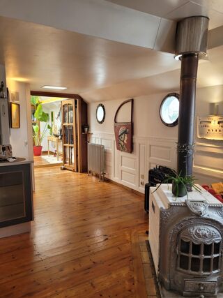  Péniche à vendre 9 pièces 175 m²