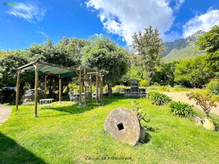  Maison  vendre 8 pices 215 m