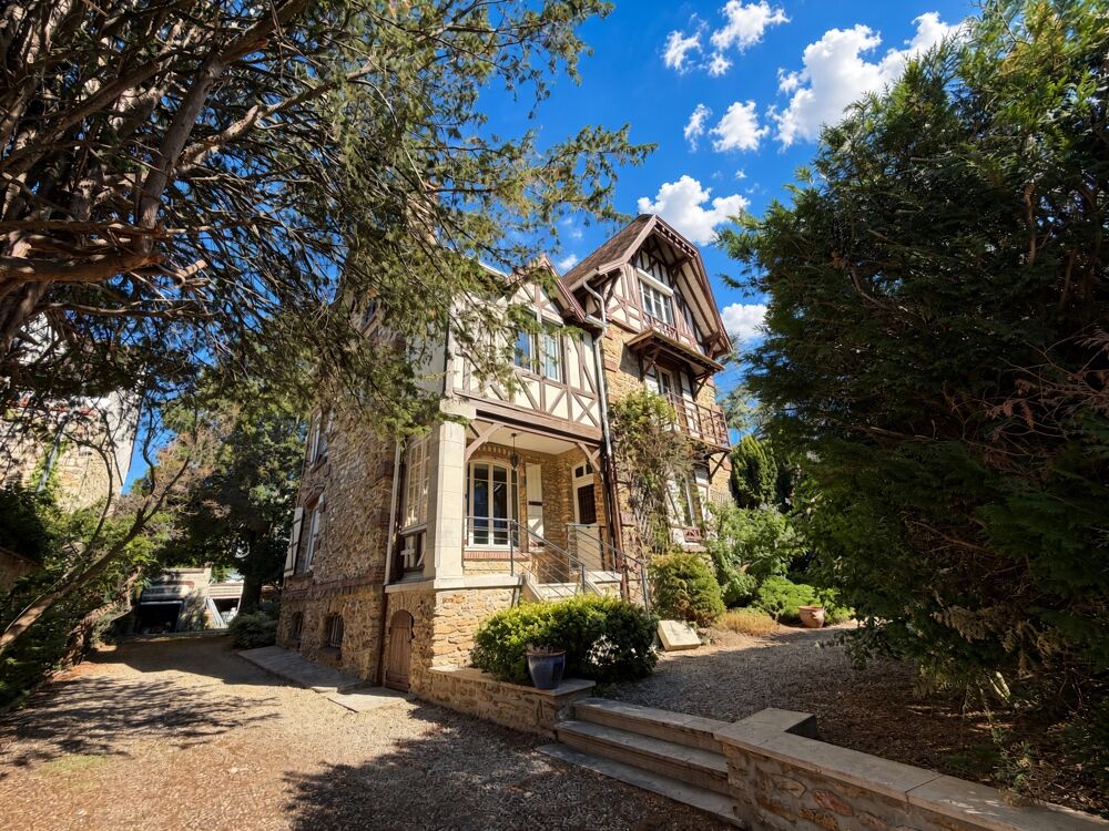 Vente Maison Maison 9 pièces Melun