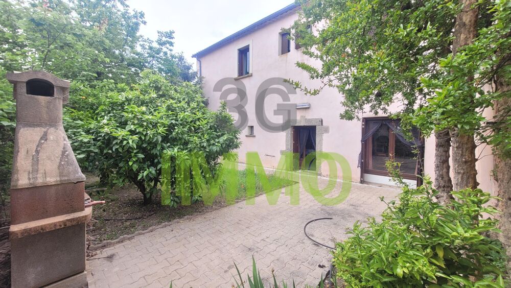 Maison de village 12 pièces