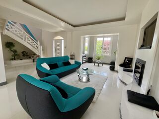  Maison � vendre 7 pi�ces 245 m�