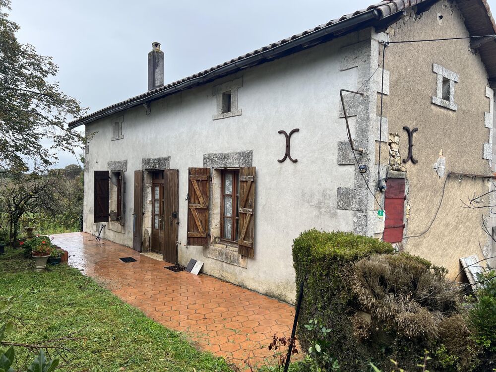 Maison 3 pièces 75 m² · à Saint-Laurent-de-Céris · 75 m² · 64 000 €