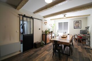  Immeuble à vendre 7 pièces 230 m²