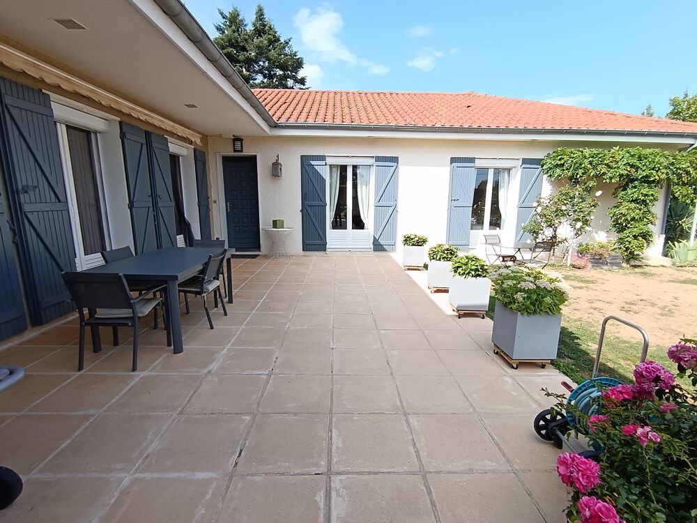 Vente Maison Maison de plain-pied 6 pièces Saint-nizier-de-fornas