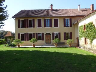  Maison à vendre 12 pièces 422 m²