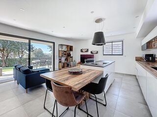  Maison � vendre 4 pi�ces 99 m�