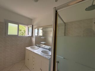  Maison  vendre 4 pices 