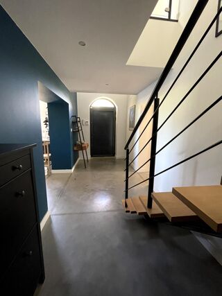  Maison � vendre 9 pi�ces 280 m�