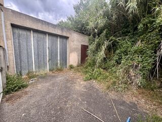  Parking / Garage � vendre 167 m� B�ziers