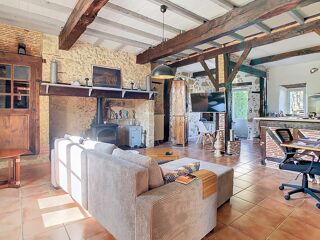  Maison  vendre 11 pices 377 m