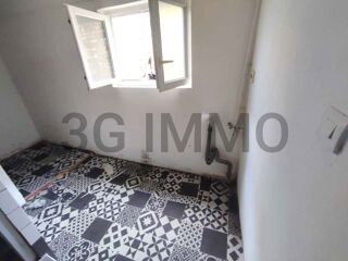  Immeuble  vendre 8 pices 121 m