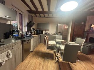  Maison  vendre 10 pices 233 m