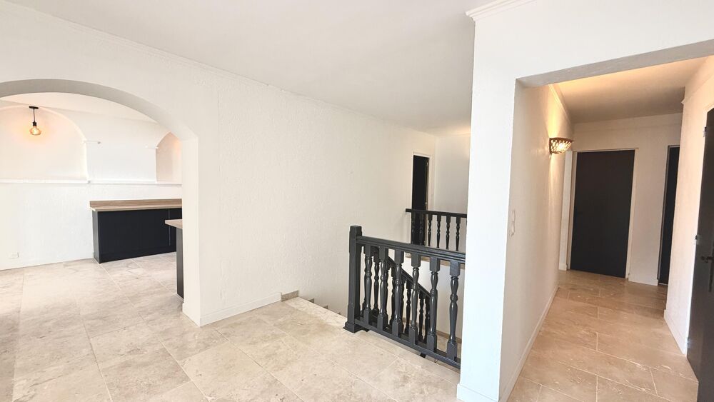 Vente Immeuble Immeuble 12 pièces Saintes-maries-de-la-mer