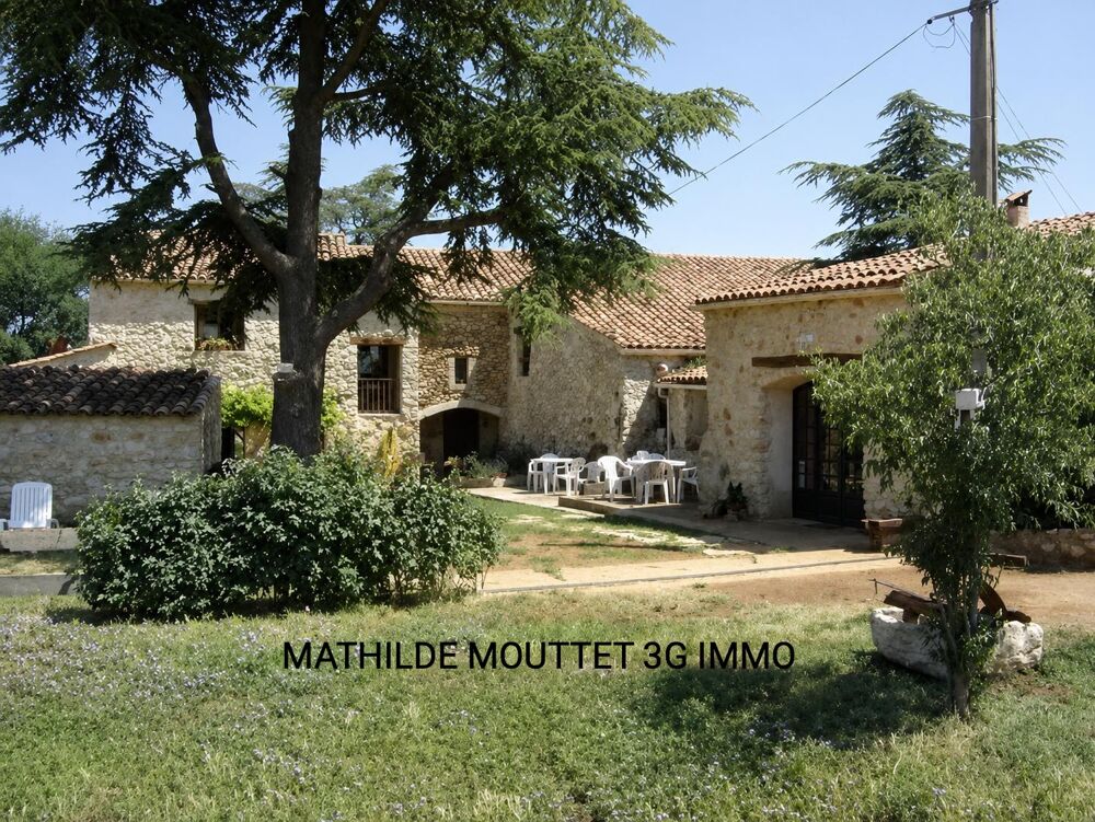 Maison 20 pièces 466 m² · à Quinson · 466 m² · 998 000 €