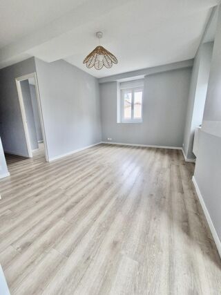 Location Appartement Appartement Loyettes
