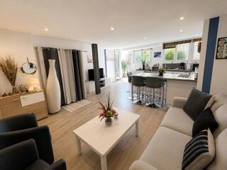  Immeuble à vendre 4 pièces 93 m² Valras-plage