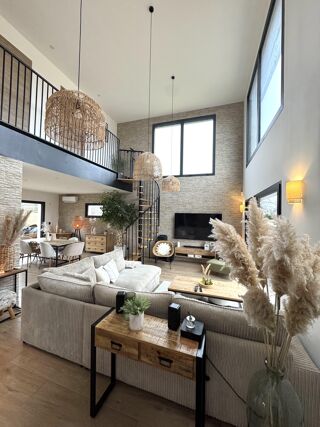  Maison  vendre 9 pices 220 m