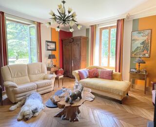  Maison  vendre 12 pices 