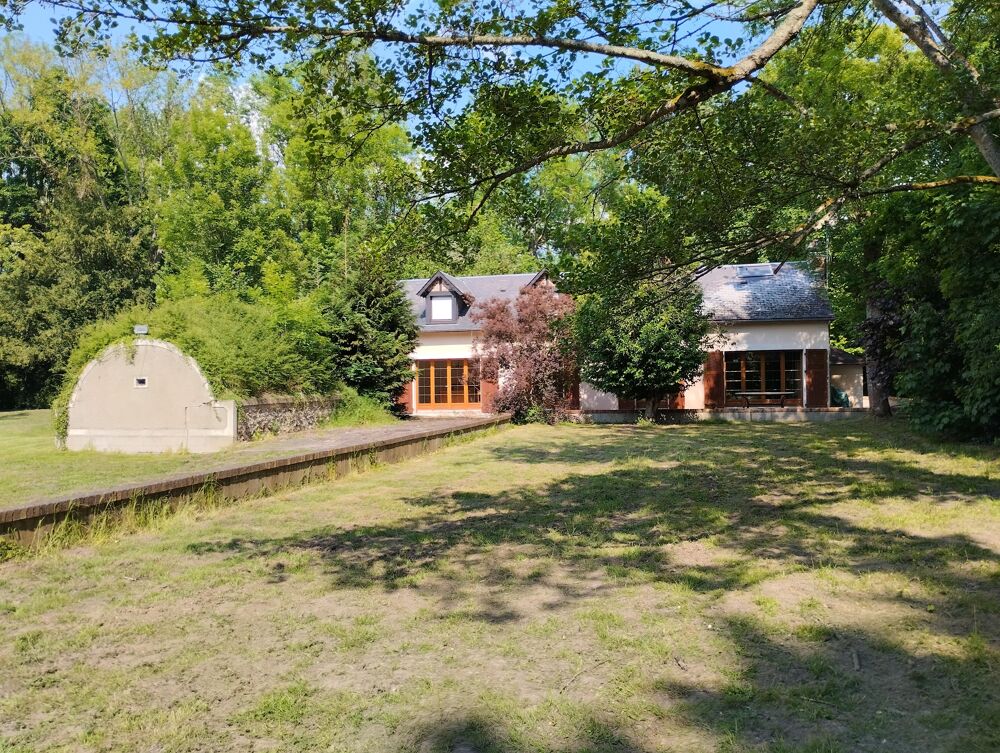 à vendre  Maison Saint-Maurice-Montcouronne (91530)