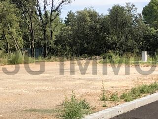  Terrain à vendre 688 m²