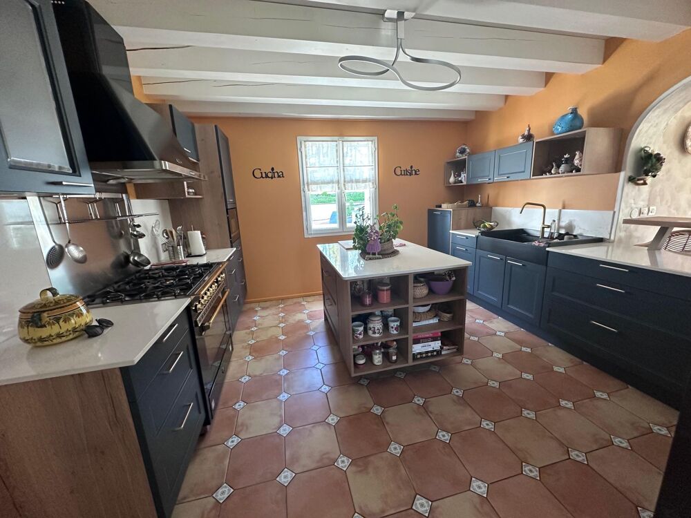 Vente Maison Villa 11 pièces Les mathes