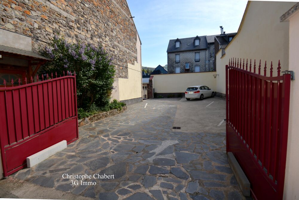 Appartement 6 pièces 133 m² · à La Bourboule · 133 m² · 215 000 €