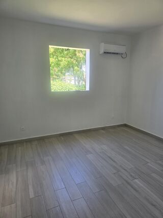  Maison à louer 4 pièces 128 m²