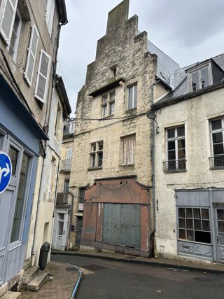  Immeuble à vendre 15 + pièces  Nevers